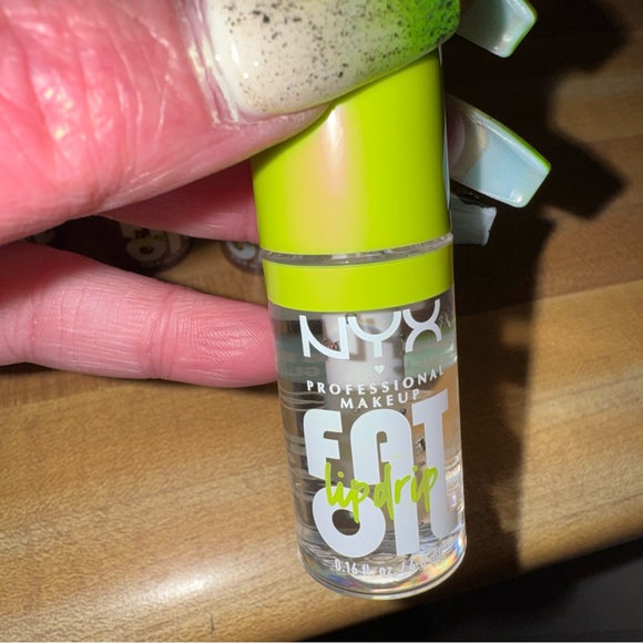 Nyx oil lip drip - bundle of 4 - Picture 8 of 9